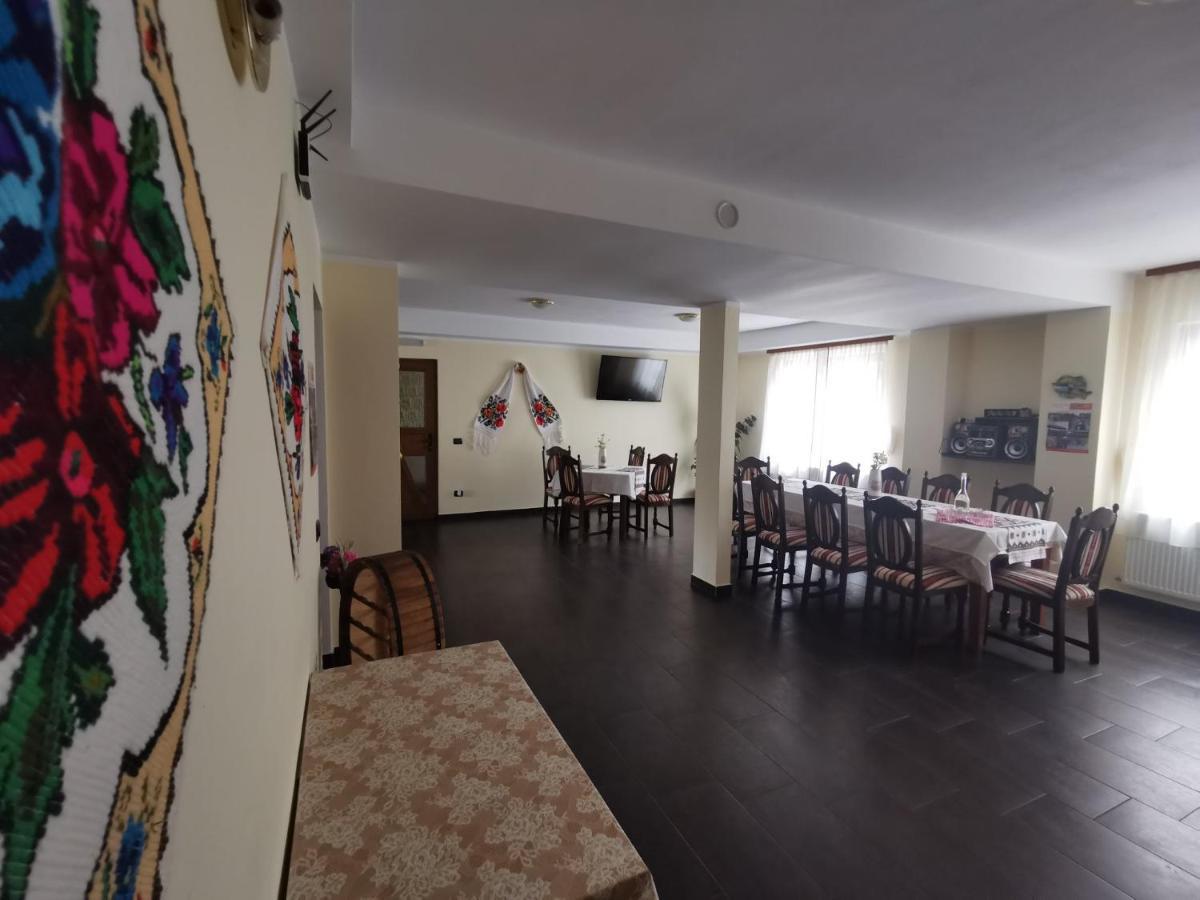 Cabana Cascada Cailor Hotel Borsa  Ngoại thất bức ảnh