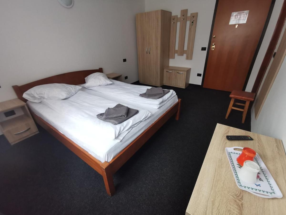 Cabana Cascada Cailor Hotel Borsa  Ngoại thất bức ảnh