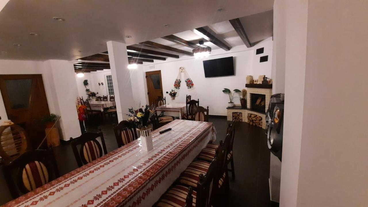 Cabana Cascada Cailor Hotel Borsa  Ngoại thất bức ảnh